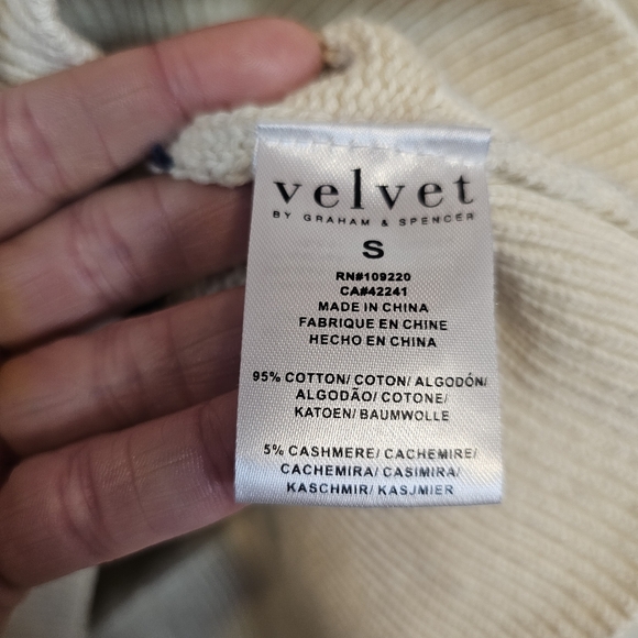 Velevt by Graham & Spencer Lucie Striped Cashmere Blend Vneck Collar Sweater - Picture 7 of 12